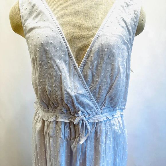 NWT Speechless Juniors Sleeveless V-Neck Fully Lined White Dress Size Medium - Picture 3 of 15